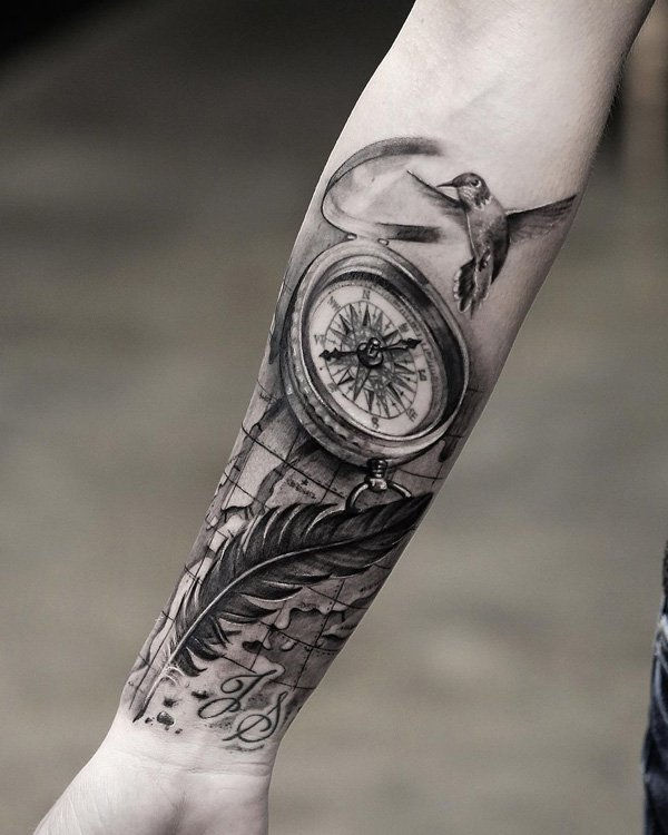 kompas-in-pero-podlaket-tetovaža-64