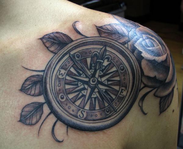 100 puikus kompaso tatuiruotės dizainas