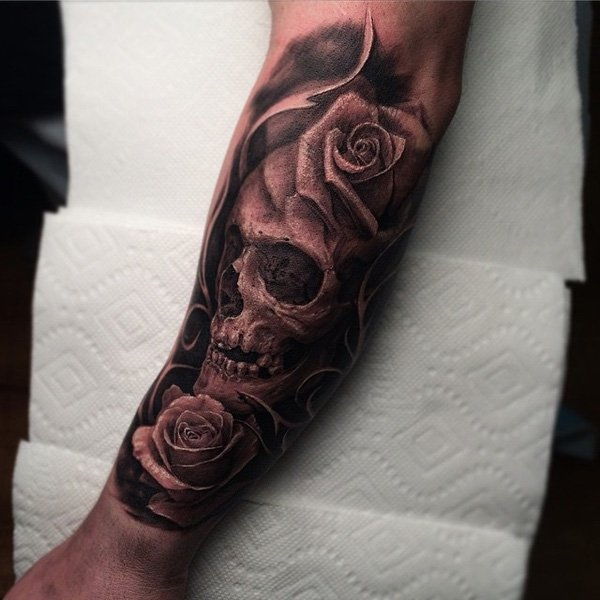 87-Lepo skull with rose tattoo
