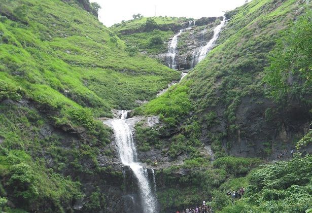 Geriausia Waterfalls Near Mumbai-Bhivpuri Waterfall