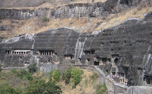 Ajanta-Caves_Aurangabad-turistice-Places