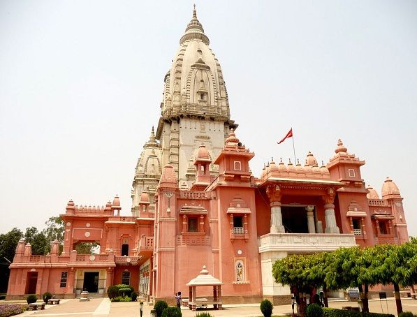 Varanasi Tourist Places to Visit-Kashi Vishwanth Temple
