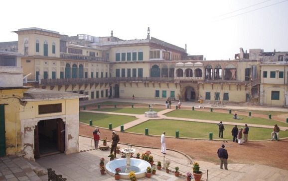 Varanasi Tourist Places to Visit-Ramnagar Museum
