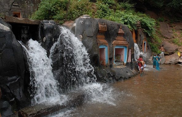 Poznan Waterfalls in Karnataka-Kalhatti Falls