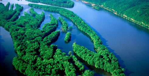 Superior Mississippi river
