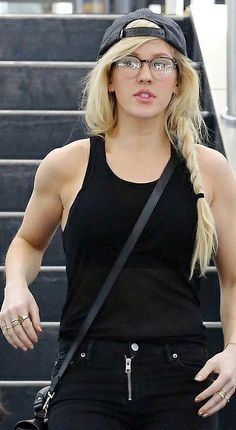Ellie Goulding without makeup 4