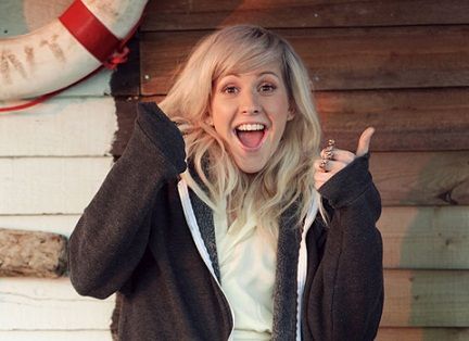 Ellie Goulding without makeup 10