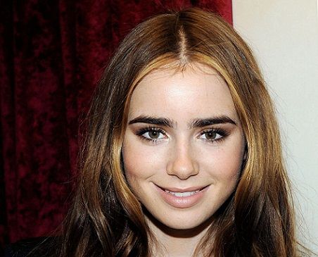lily-collins-without-makeup7