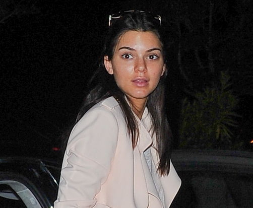 Kendall Jenner without makeup 1