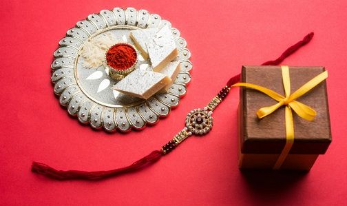 Pametno Watch Gifts for Raksha Bandhan