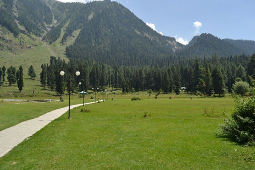 Srinagar Tourist Places to Visit-Betab Valley