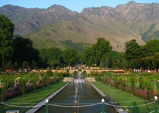Srinagar Tourist Places to Visit-Nishat Bagh
