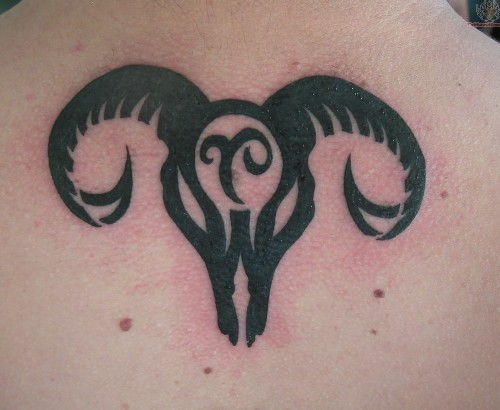 meninis Aries tattoo