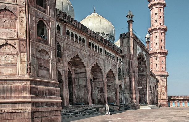 turistice-locuri-masjid_bhopal-jama