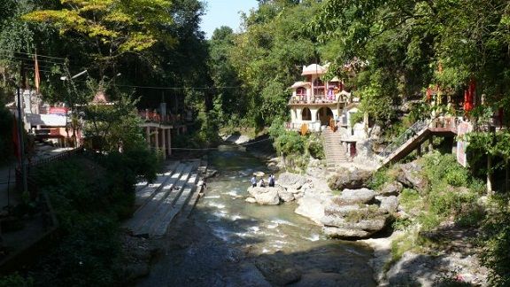 Dehradun Tourist Places to Visit-Tapkeshwar Temple