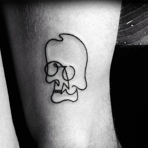 Coastă Skull Tattoo Design