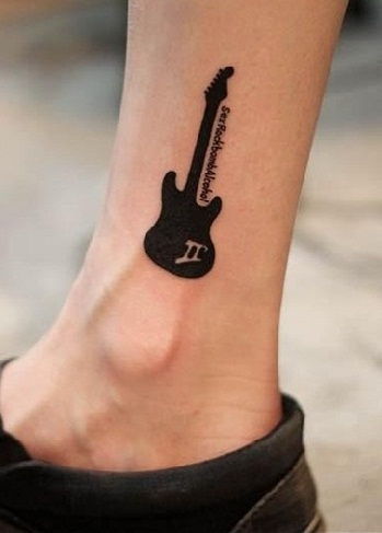 Cel mai bun Guitar Tattoo Designs with Meanings 4