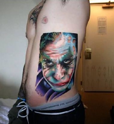 joker-tetoválás-design-súlyos szembe