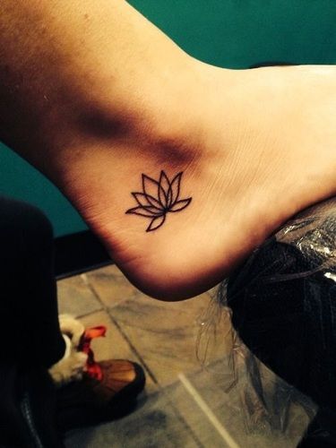 lotoso gėlė-tatuiruotė-8