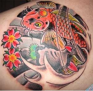 Žuvys Tattoo With Flowers