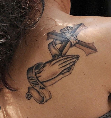 15 legjobb Rip Tattoo Designs | Stílusok az életben