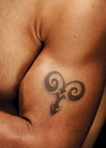 Kos-tattoo-for-men-on-biceps13