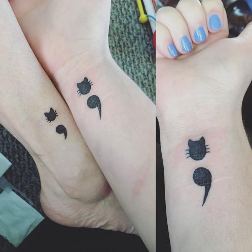 15 Heart Touching Mother Daughter Tattoos - Stylish Mother Daughter Tattoo Design