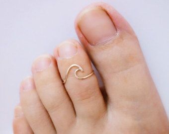 wave-design-toe-ring