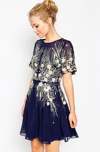 15 Latest and Best Christmas Dresses for Women in Trend | Styles At Life