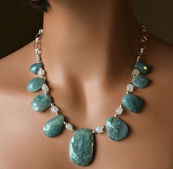 Acvamarin gemstone necklace