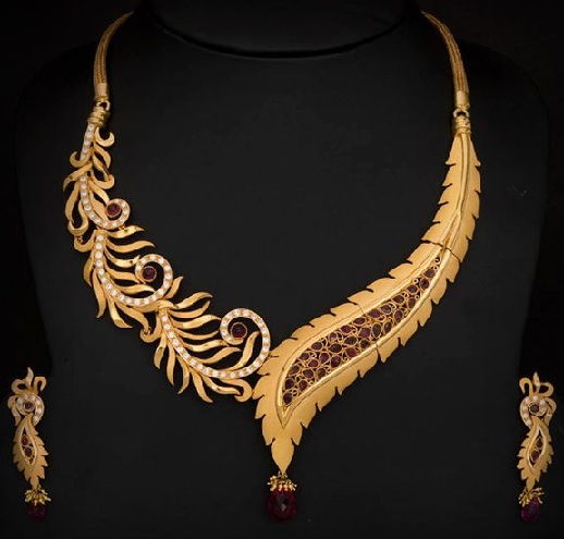 designer-rubin és arany leveles-nyaklánc