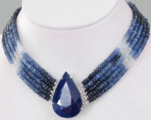 designer-kék zafír nyakláncot