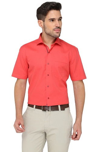 Pusė Sleeve Light Red Shirt