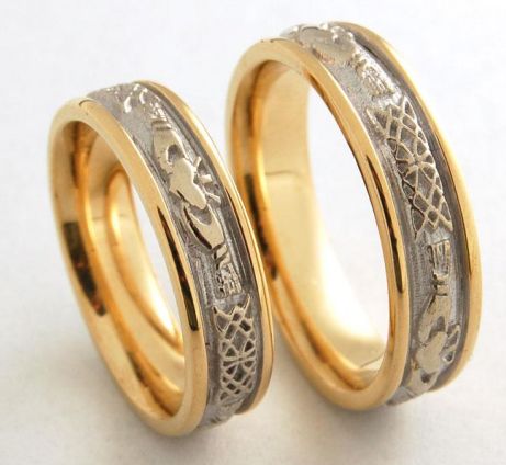 couple-rings-gold