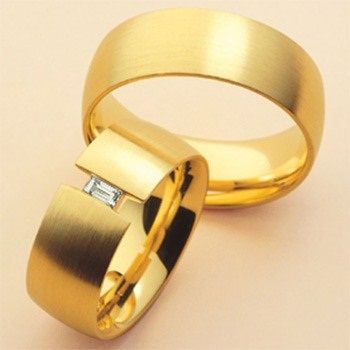 Broad Ring Band Couples Rings in Gold