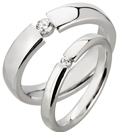 Designed Platinum Ring -Single Center Diamond Stone