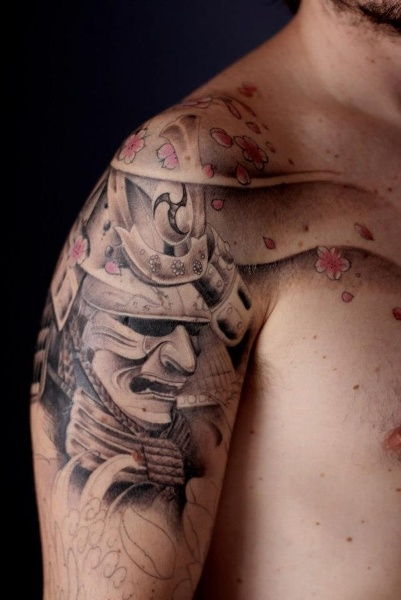 Samurajus Face Tattoo