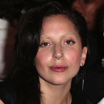 Hölgy Gaga without makeup13