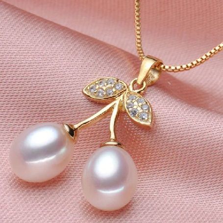 pearl-pendant