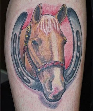 arklio su berniuku-tatuiruotė-14