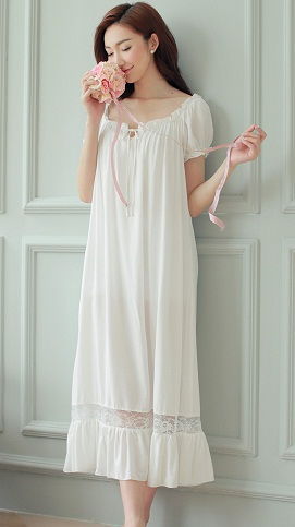 fehér Nightgown