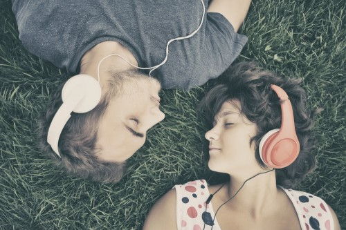 Pesmi To Listen To When You're Falling In Love