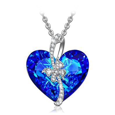 Kék Heart Necklace