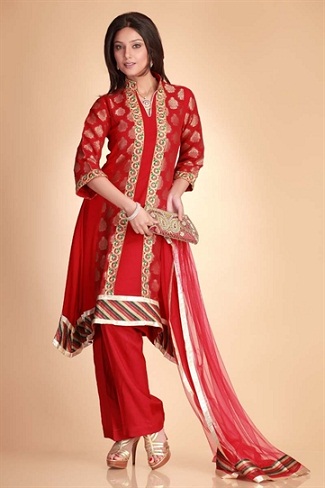 rdeča Bridal Salwar Suit