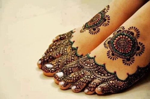 15 Trendy Foot Mehndi Designs with Pictures | Style At Life