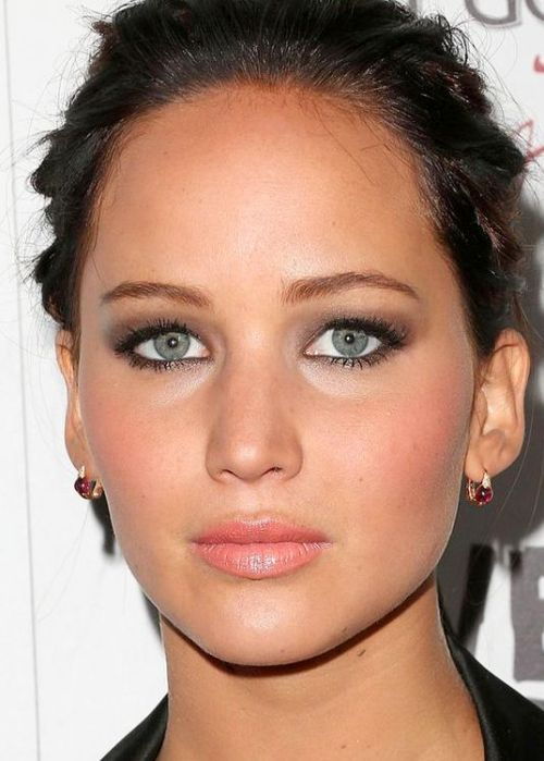 Geriausia celebrity makeup looks for green eyes_04