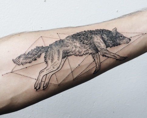 Geogemetric Wolf Tattoo Design
