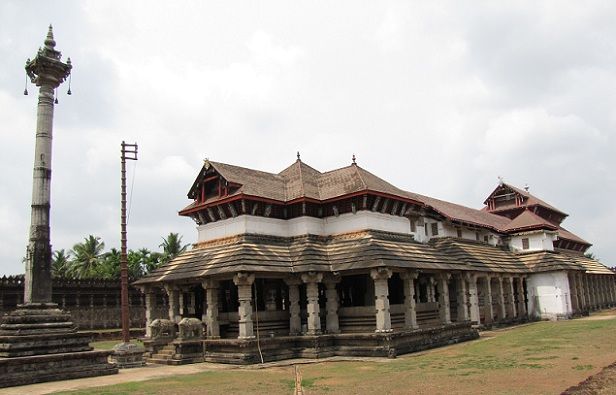 thousand-pillars-jain-temple_mangalore-tourist-places