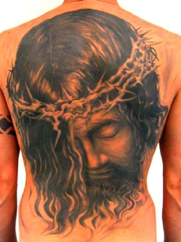 20 tatuaje Sfinte Isus