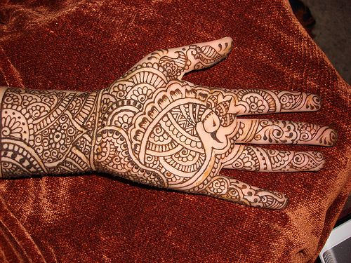 20 Stylish Full Hand Mehndi Designs With Pictures | Styles At Life